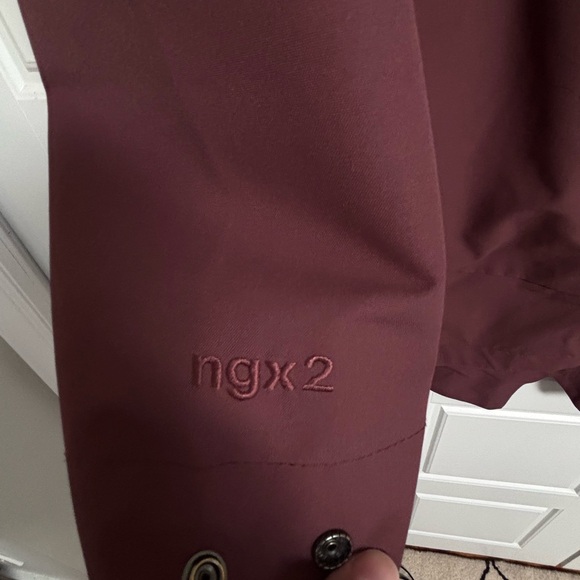 Kathmandu WOMEN'S 2L AMPHI 3 IN 1 PARKA - Picture 3 of 5